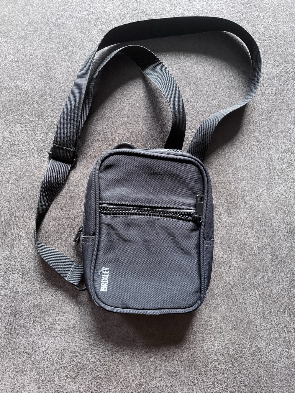 Brixley crossbody belt bag